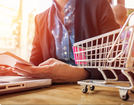 Retail & E-commerce Retail & E-commerce